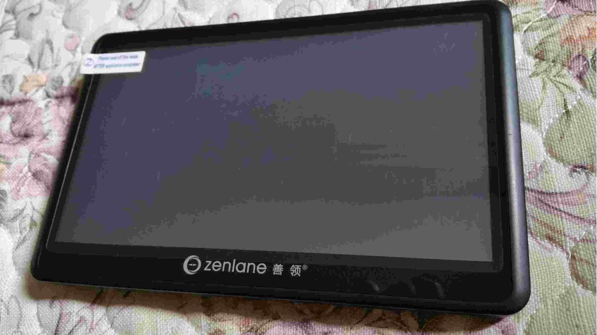 善领（Zenlane）S718B 8G蓝牙版 高清便携式车载GPS 导航 测速一体机